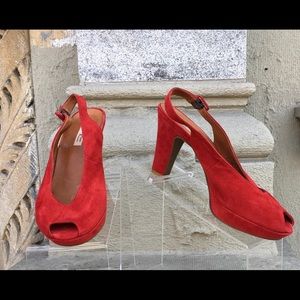 Red “Smokin’” Hot Suede Paul Green Slingbacks!!